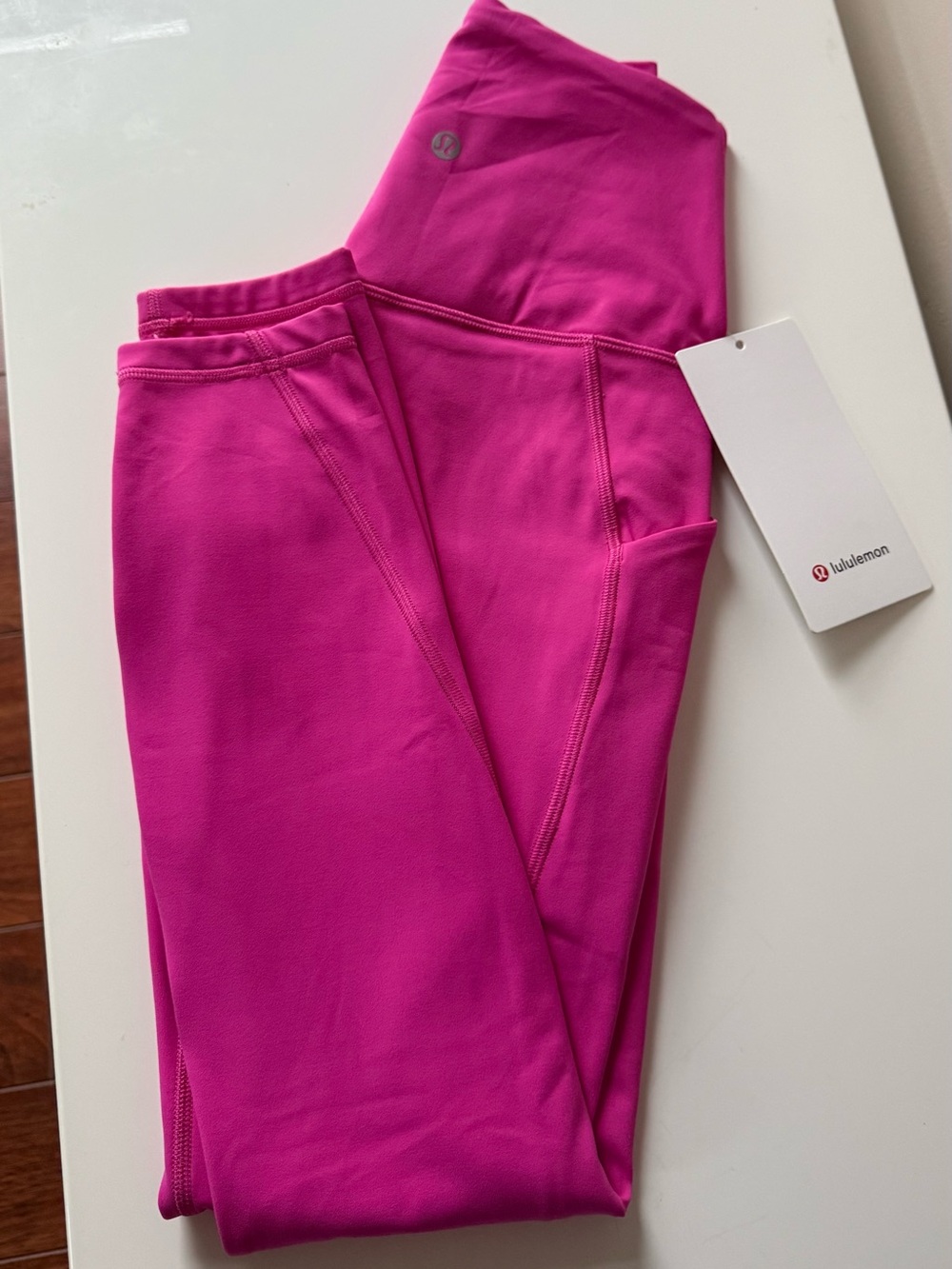 Size 4 align HR 25” pockets sonic pink